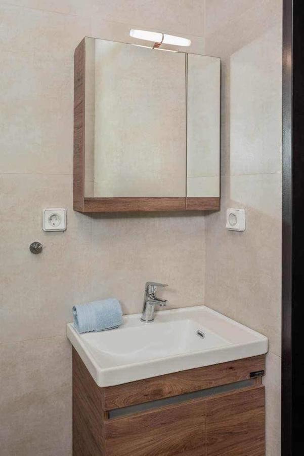 Condo Next To Metro St Athens! Экстерьер фото